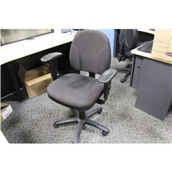 BLACK MULTI LEVER TASK CHAIR