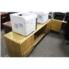 Image 2 : OAK L SHAPED EXECUTIVE DESK COMES WITH 6' CREDENZA