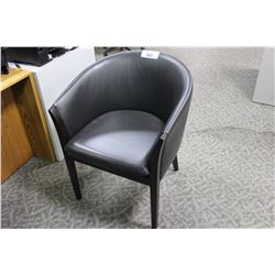 BLACK LEATHER FLUTE BACK CLIENT CHAIR