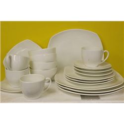 20 PIECE BONE CHINA DINNER SET X 5