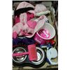 Image 1 : DOG LOVER'S BOX INCLUDING COATS, BOWLS,