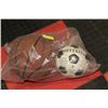 Image 1 : BAG OF SPORTS BALLS, SOCCER AND BASKETBALL