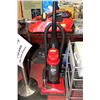 Image 1 : RED DIRT DEVIL FEATHERLITE BAGLESS UPRIGHT VACCUUM