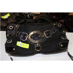 AUTHENTIC GUESS PURSE