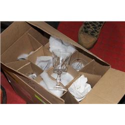 16PC. PINWHEEL CRYSTAL WINE GLASSES