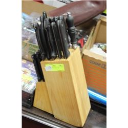 20 PCS. KNIFE SET IN BLOCK