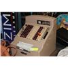 Image 1 : VINTAGE CASH REGISTER