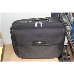 TARGUS 15.4" DELUXE CARRY CASE