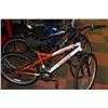 Image 1 : TRIUMPH ORANGE AND WHITE FT SUSP MOUNTAIN BIKE