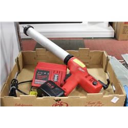 MILWAUKEE CORDLESS COMMERCIAL CAULKING GUN