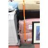 Image 1 : ORANGE RAKE