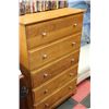 Image 1 : SOLID WOOD DRESSER