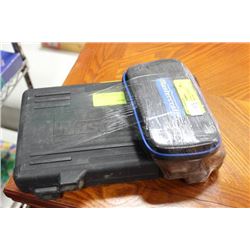 MASTERCRAFT 3/8-1/4 DRIVE RACHET - SOCKET SET