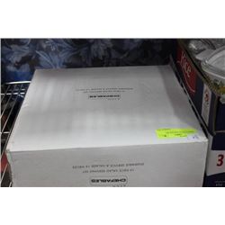 19 PIECE SALAD SERVING SET