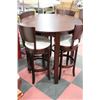 Image 1 : BROWN WOOD BAR TABLE WITH 4 WOOD AND FABRIC SWIVEL
