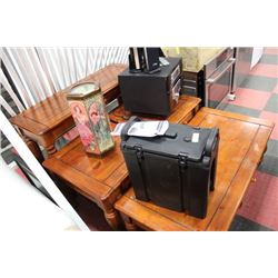 4 PIECE WOOD COFFEE TABLE SET