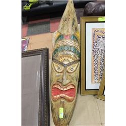 WOOD AFRICAN WALL HANGING - 39" TALL
