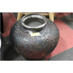 LARGE PLANTER VASE, BROWN