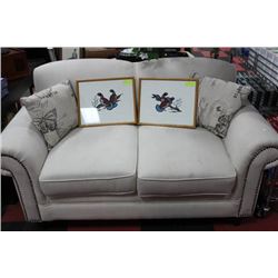 WHITE FABRIC NAILHEAD LOVESEAT W 2 CUSHIONS