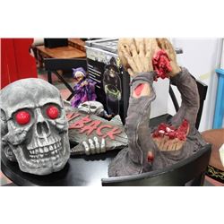 ASSORTED HALOWEEN ORNAMENTS