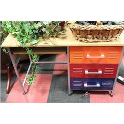 COLOURIZED OFFICE DESK