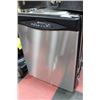Image 1 : MAYTAG STAINLESS STEEL DISHWASHER