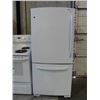 Image 1 : GE WHITE 2DOOR REFRIGERATOR