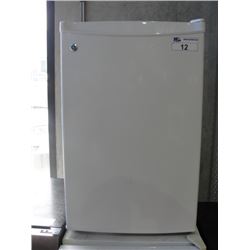 GE WHITE BAR FRIDGE