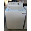 Image 1 : GE WHITE COMMERCIAL QUALITY WASHING MACHINE