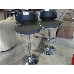 PAIR OF CHROME AND BLACK BAR STOOLS