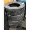 Image 1 : 4 HANKOOK P225/70R15 TIRES