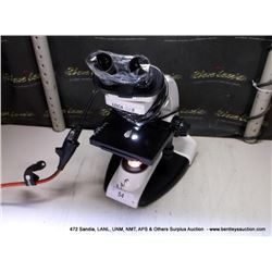 LEICA CME 1349521X MICROSCOPE