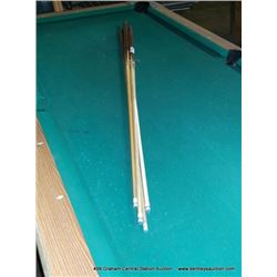 LOT: Pool Cue (4X The Money)