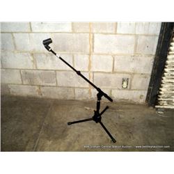 DR EXPANDABLE BOOM MICROPHONE STAND