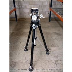 QUICKSET TRIPOD
