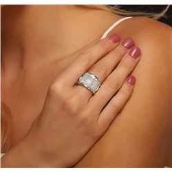 18KT White Gold 4.55 ctw Diamond Ring