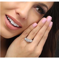 14KT White Gold 1.05 ctw Diamond Ring