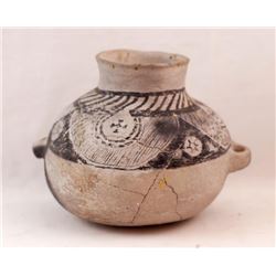 Outstanding Mesa Verde Anasazi vase w/ handles