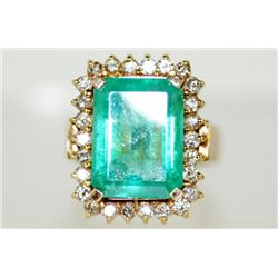14kt gold 9.16 Colombian natural emerald & diamond ring