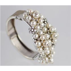 14kt White gold Akoya pearl and 1.50ct diamond bracelet