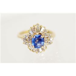 18kt yellow gold diamond & sapphire ring