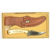 Image 2 : Schrade Scrimshaw Knife and Leather Sheath in Box
