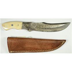 10.5 Inch Rare Rain Drop Pattern Genuine Top Grade Damascus Steel Hunting Knife