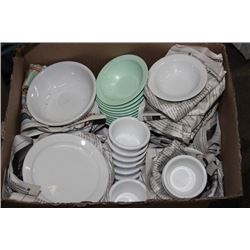 BOX OF MISC. BOWLS OF VARIOUS SIZES