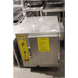 COUNTERTOP STEAM AND HOLD OVEN