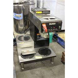 BUNN COFFEE MAKER W/ HOT WATER DISPENSER AND (4)