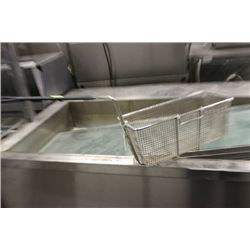 NEW DEEP FRYER BASKET X2