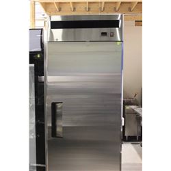 NEW S/S SINGLE DOOR FREEZER W/ DIGITAL DISPLAY