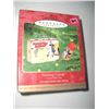 Image 1 : 2000 HALLMARK KEEPSAKE ORNAMENT-NEW IN THE BOX *HOPALONG CASSIDY-LUNCH BOX SET* ORIGINAL PRICE $14.9