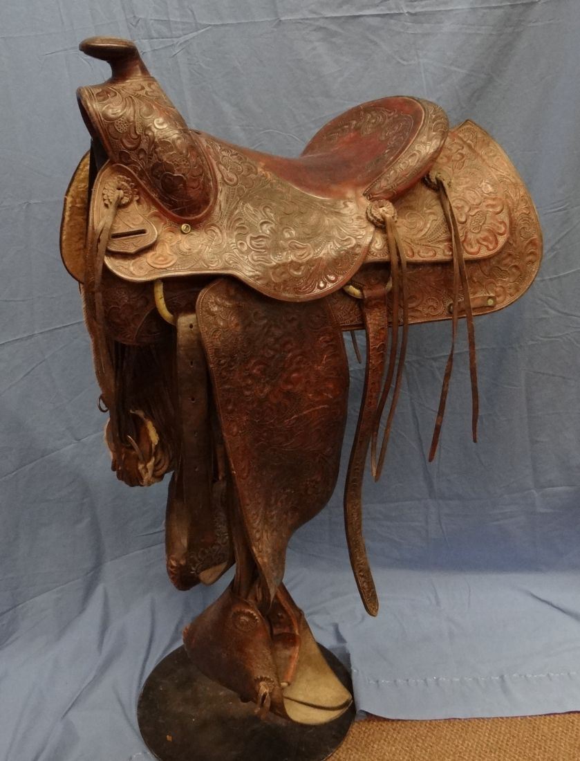 King Ranch Running W brand saddle, Texas, 15”, fully tooled, double rigged